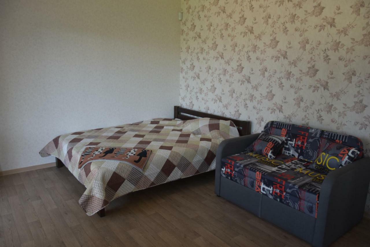 Три Кошки Otel Çornomorsk Dış mekan fotoğraf